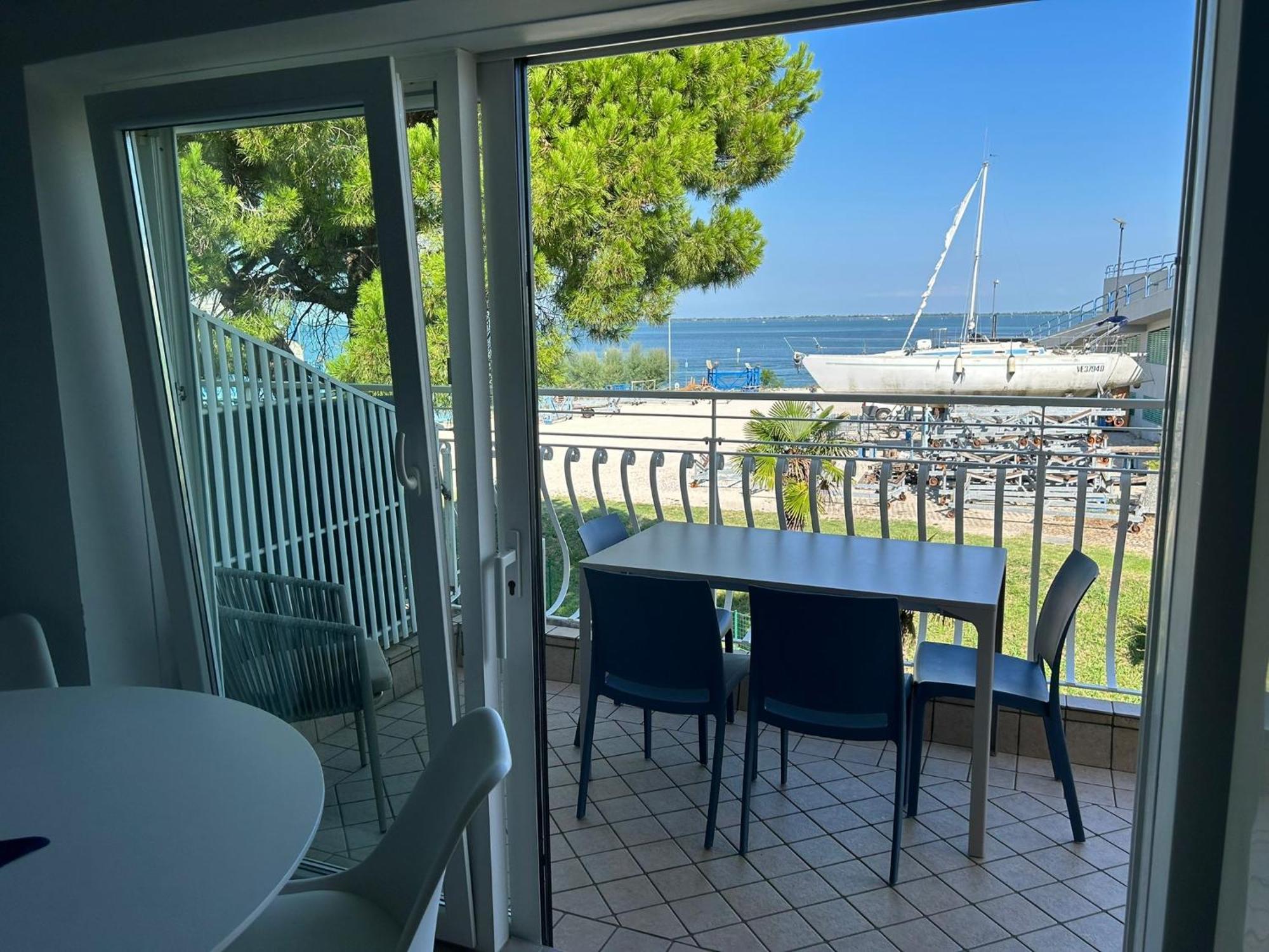 Marine House Apartment ลินญาโน ซับเบียโดโร ภายนอก รูปภาพ